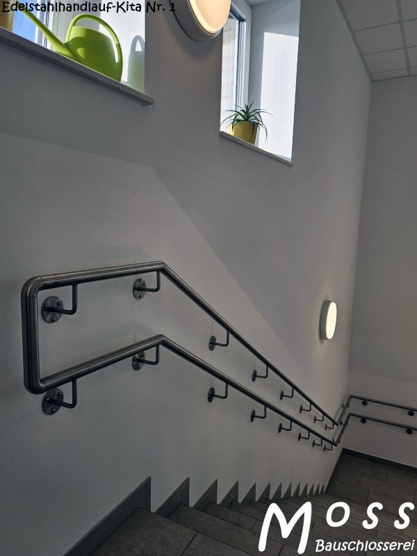 Image - Edelstahlhandlauf Kita 1
